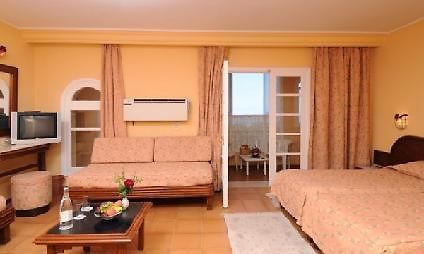 Dar Ismail Nour El Ain Hotel Ain Draham Exterior photo